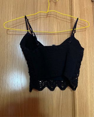 Top de tirantes de encaje, talla S. Stradivarius.