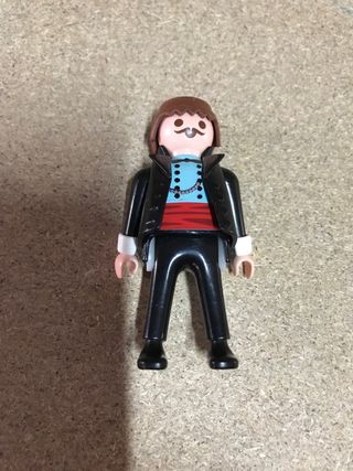 Playmobil figura hombre traje