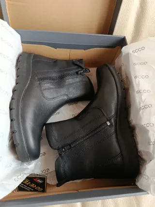 BOTIN NEGRO -ECCO , GORETEX
