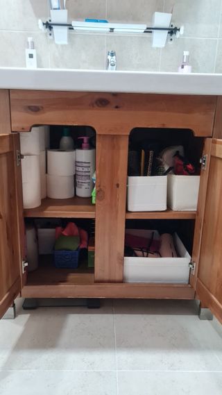 Mueble de baño IKEA y armario superior con espejo