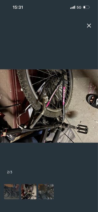 Bicicleta de montaña RUNFIT negra y rosa