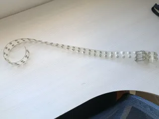 Cinturón transparente