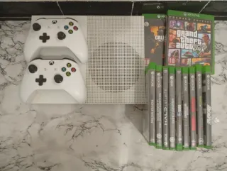 Xbox one series S +12 juegos + 2 mandos