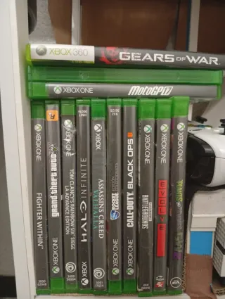 Xbox one series S +12 juegos + 2 mandos