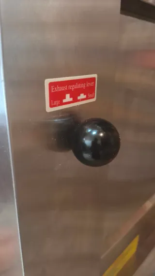 Horno a gas para pizzería.