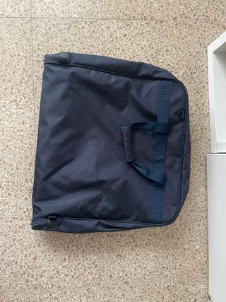 Bolso para llevar el traje