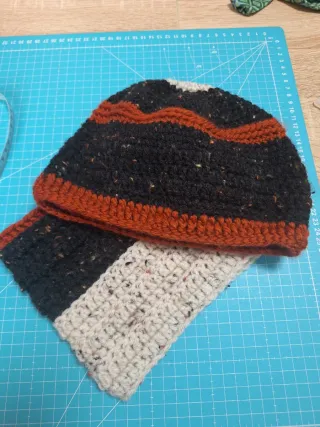 Conjunto de gorro y cuello de lana