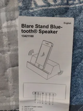 Altavoz bluetooth con soporte para el móvil