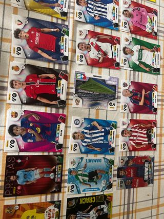 Cromos de fútbol ADRENALYN