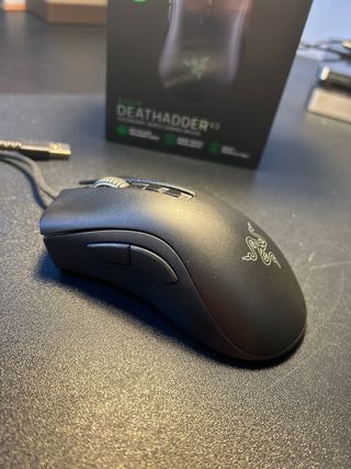 Mouse da gaming Razer Deathadder V2