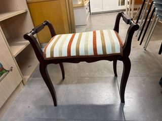 Banqueta madera nueva