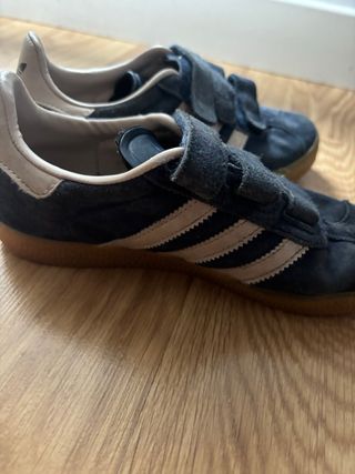 Zapatillas adidas niño vintage azul Talla 34!!