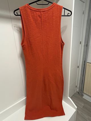 Vestido Zara naranja · Tejido elástico · Talla M