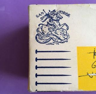 Dos cajas de botones San Jorge Vintage