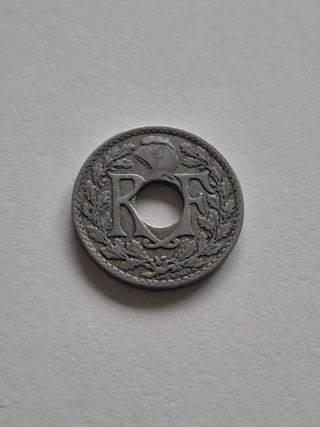 moneda de 10 cent franco 1922 y error perforacion