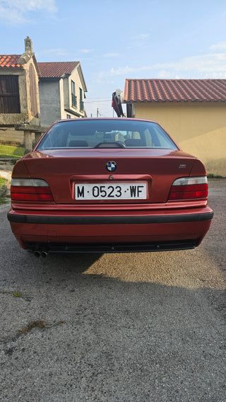 BMW e36 coupé