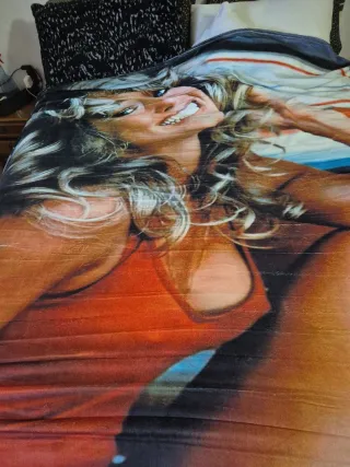 Farrah Fawcett manta de felpa