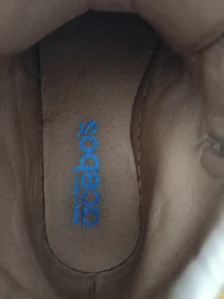 Zapatillas Acebos de piel talla 28.