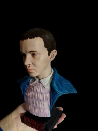 Busto escala 1:2 de Once, Stranger Things