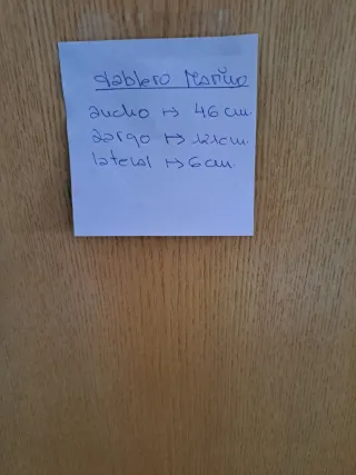 Conjunto mesa plegable y taburetes