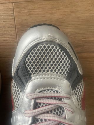 Zapatillas deportivas Zara, talla 37.