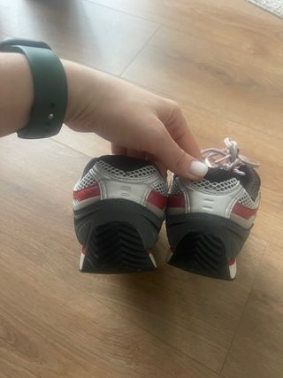 Zapatillas deportivas Zara, talla 37.