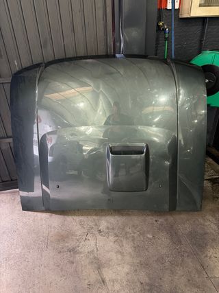 Capó Nissan Patrol GR Y61 Tiene roces