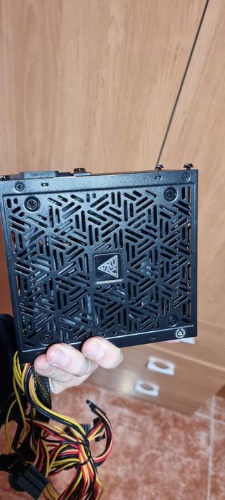 Fuente de alimentacion 600w gamdias