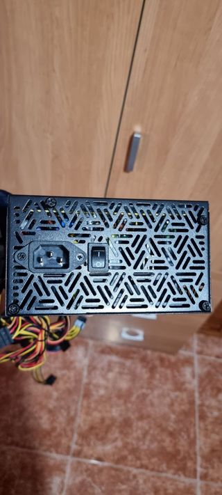 Fuente de alimentacion 600w gamdias