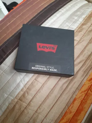 Cartera hombre levis