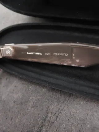 Oakley meta occhiali