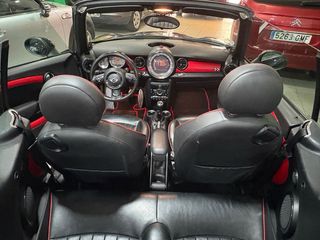 MINI JOHN COOPER WORKS ROW Cabrio 2011