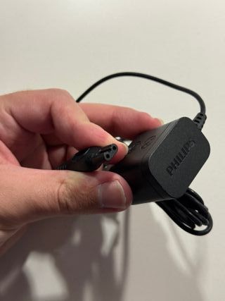 Cargador universal para afeitadora PHILIPS