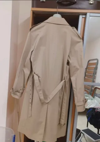 Gabardina clásica hombre de Zara