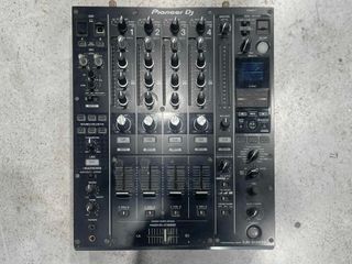 Pioneer DJ DJM-900NXS2 + Case