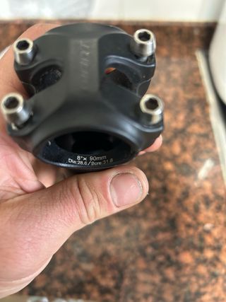 Potencia Giant contact