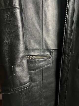 Chaqueta negra de cuero