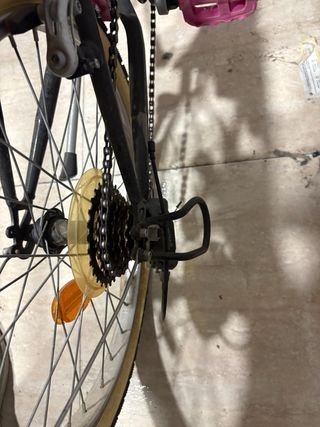 Bicicleta infantil B'TWIN rosa y negra