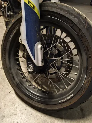 Husqvarna 701 supermoto 2016