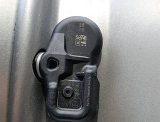 Toyota 2376447 426110f180 llanta verso advance