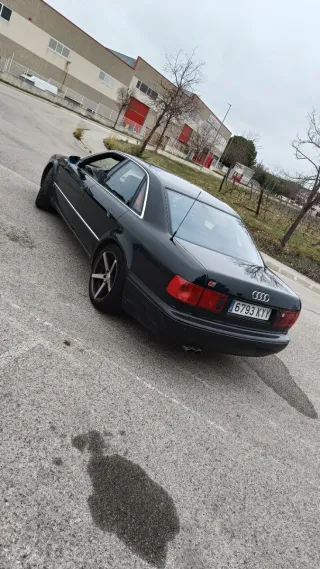 Audi S8 1997