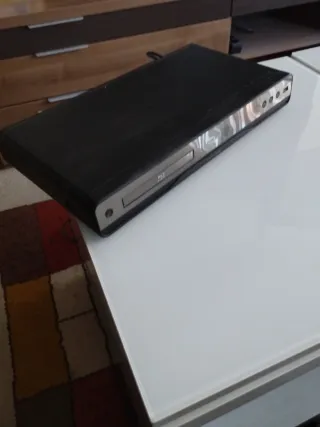 Blu-ray disc player bops100