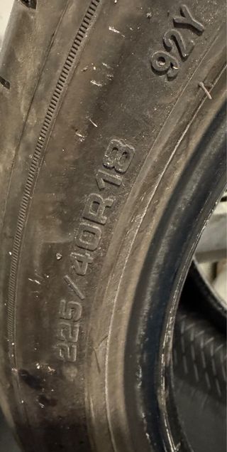 2 Neumáticos 225/40R18 good year asymmetric 6