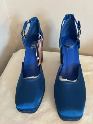 Zapatos de plataforma azules de Xti