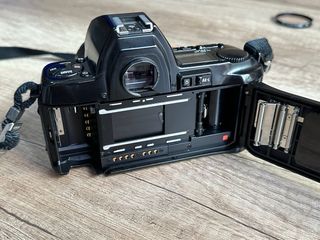 Nikon F-801 cámara réflex