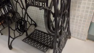 Mesa Mármol Pie Máquina Coser Singer