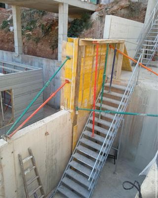 Escalera aluminio obra