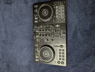 Mesa de mezclas Pioneer DDJ 400