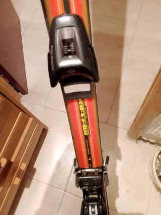 Esquís Kastle Wing 1.0. Regalo botas con los skis.