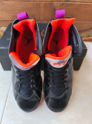 Nike Air Jordan 7 Black Patent Leather talla 39.